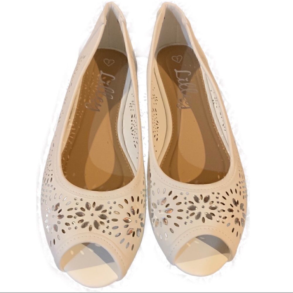 NWOB Lilley Rhinestone Laser Cut Flats Sz 7
